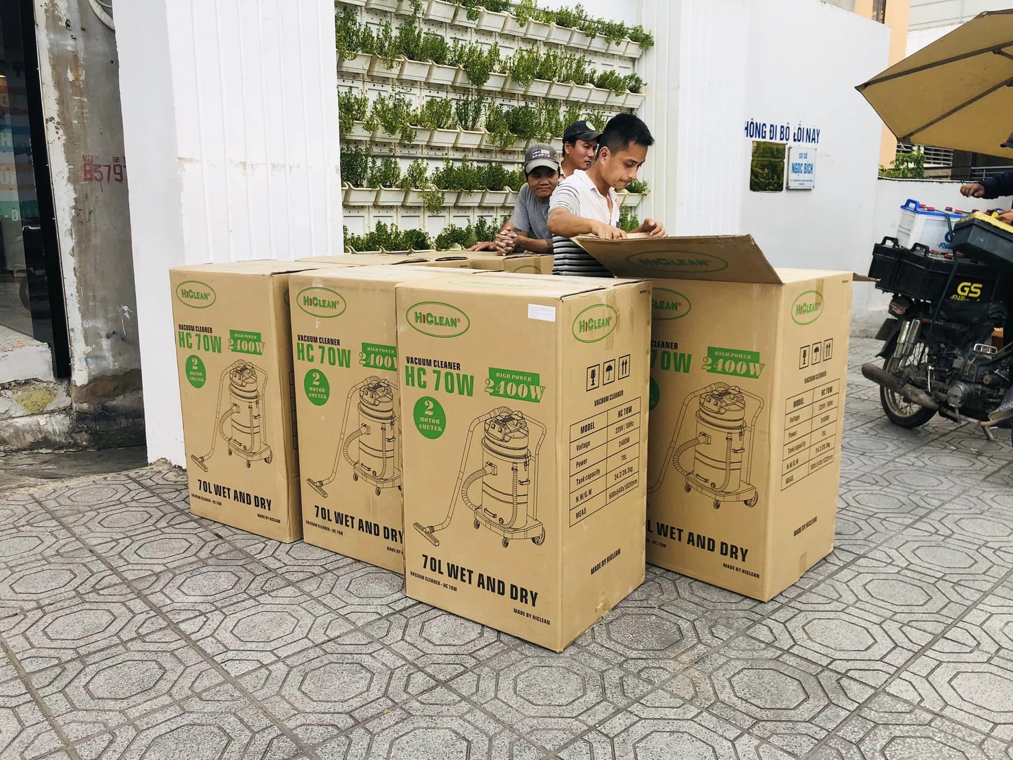 Máy hút bụi công nghiệp HiClean đồng hành cùng nhà hàng tiệc cưới Cát Tường Garden