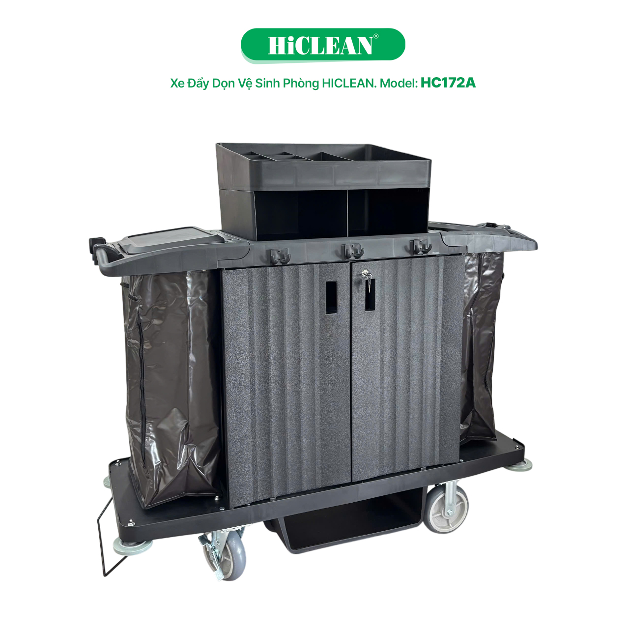 Xe đẩy vệ sinh khách sạn cần những ngăn và dụng cụ nào?
